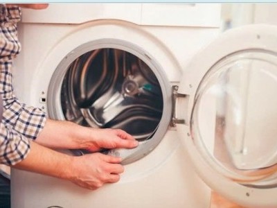 Có Cần Thiết Vệ Sinh Máy Giặt Công Nghiệp Bằng Cách Tháo Lồng Máy Giặt Hay Không?